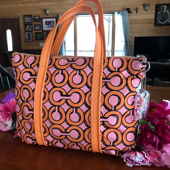 COACH POPPY Limited Edition Tote. SOLD!! - Picture 5 of 7